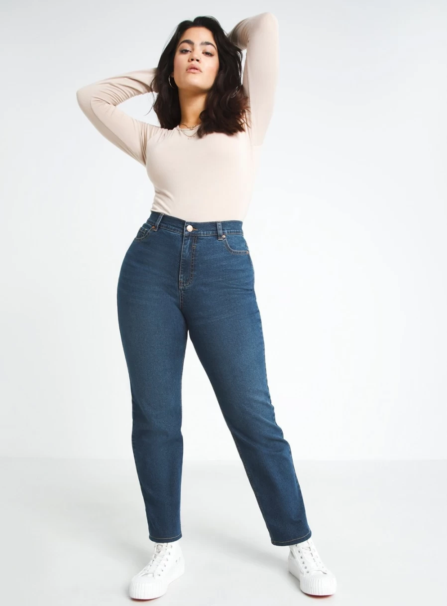 Simply Be Women's 24/7 Vintage Wash Straight Leg Jeans - Size 22 Classic Fit Denim