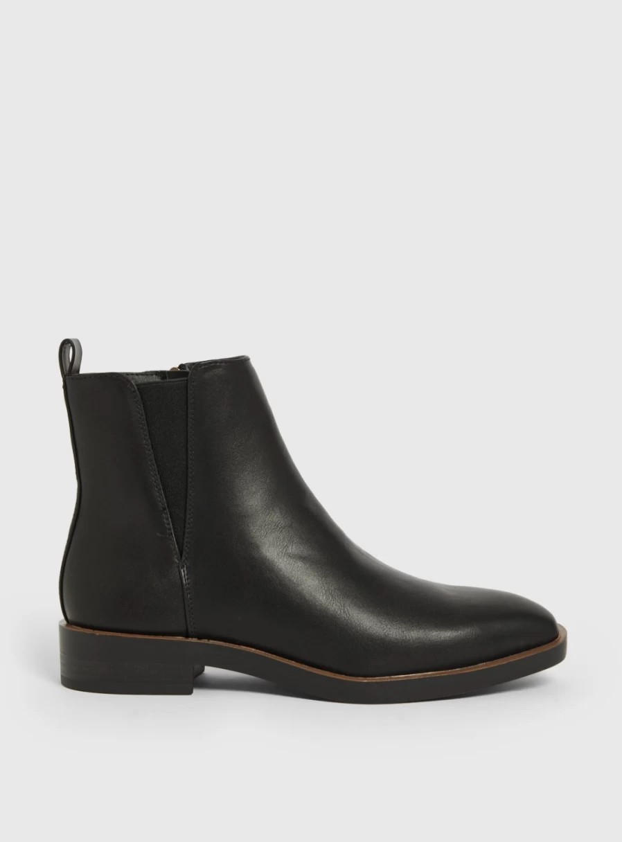 Women's Black Faux Leather Chelsea Boots by Tu - Size 6