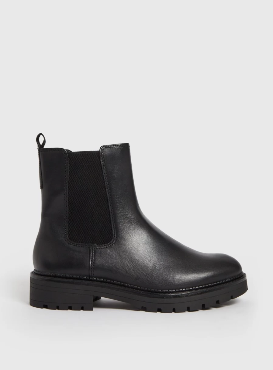 "Tu Women's Black Leather Chelsea Boots – Comfortable & Stylish Size 5"