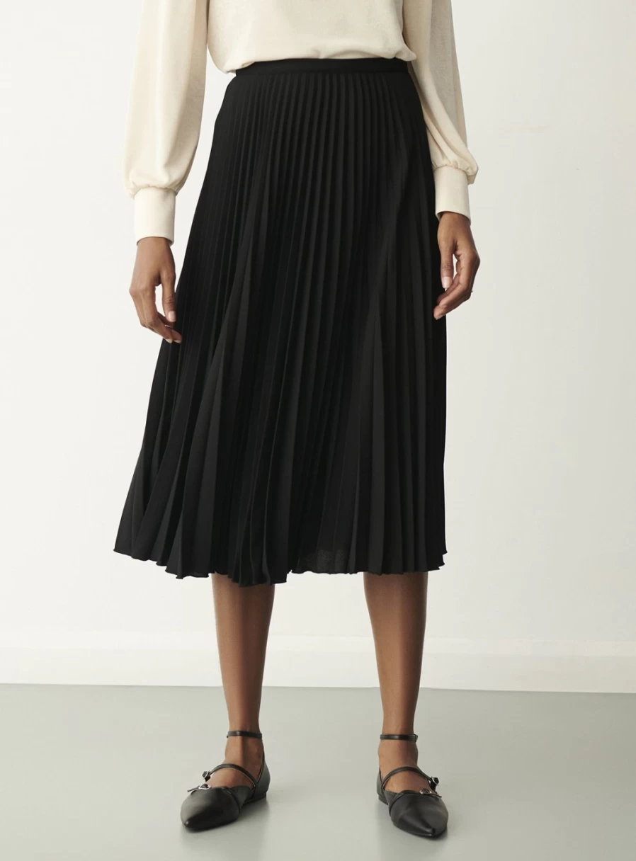 Finery Women's Lottie Skirt - Size 12 | Stylish and Comfortable Skirt for Women