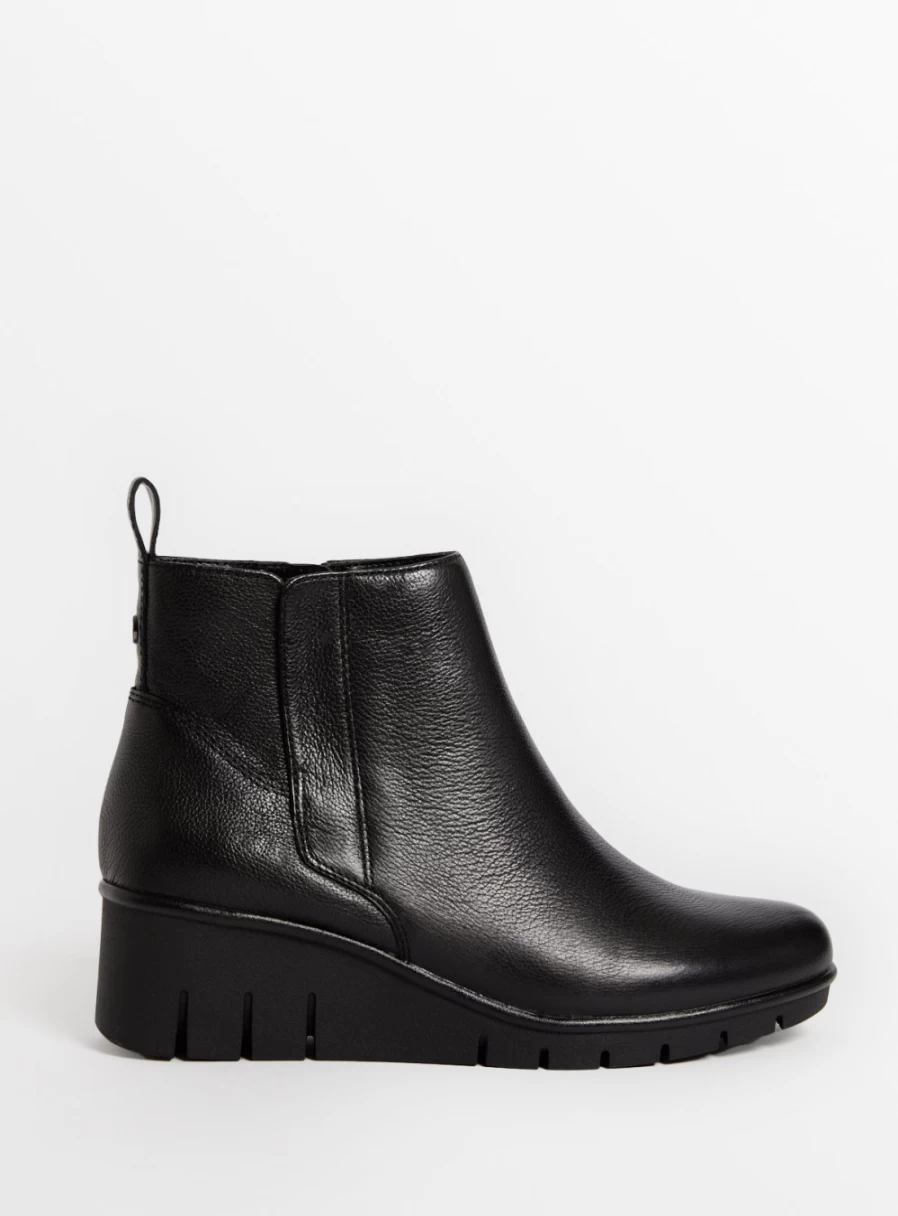 "Tu Women's Black Leather Wedge Boots - Stylish 4-Inch Heel Boots for Women"