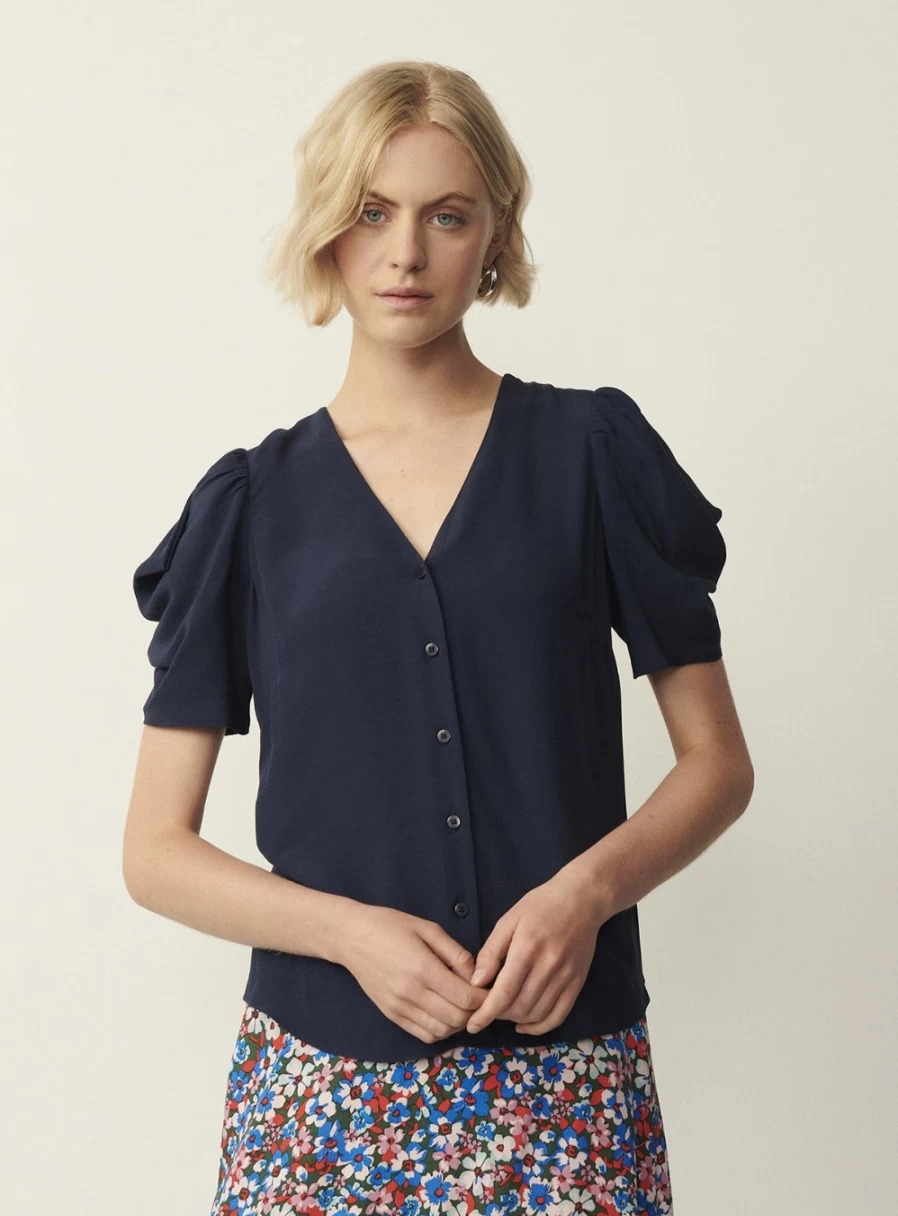 Finery Women's Jan Blouse - Stylish and Comfortable Top for Everyday Wear