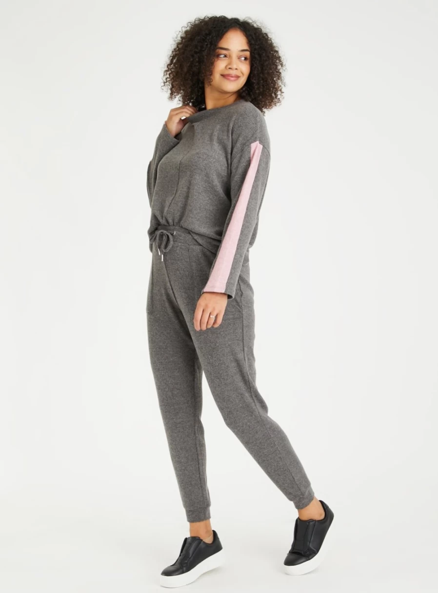 "Tu Women's Grey Soft Touch Dropped Shoulder Sweater - Cozy Oversized Knit Pullover"
