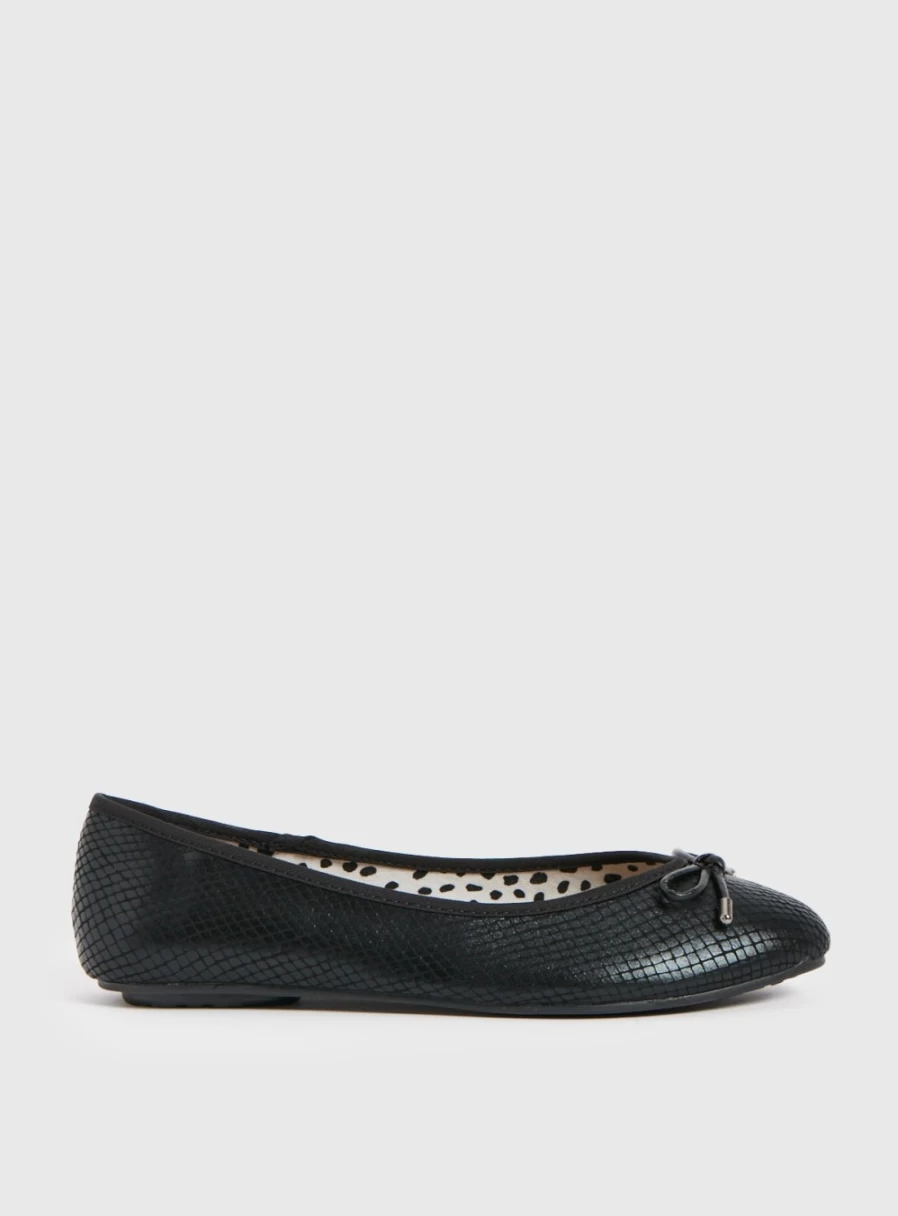 Tu Women's Black Snake Print Vegan Leather Ballerina Flats - Size 9