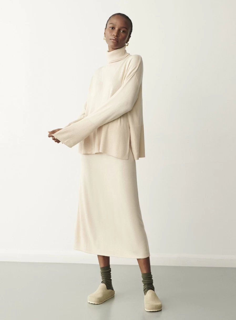 Finery Women's Thea Knitted Skirt - Stylish Comfort for Everyday Wear