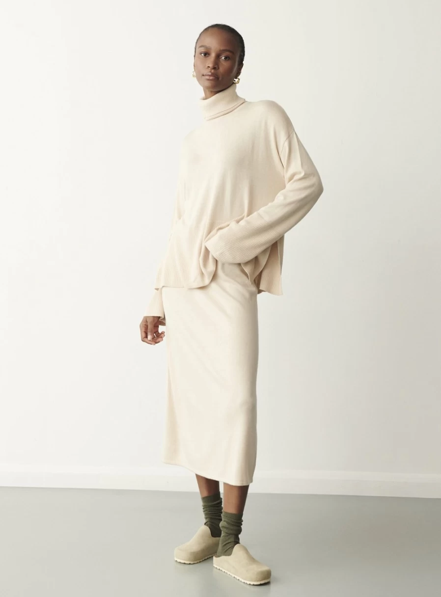 Finery Women's Thea Knitted Skirt - Stylish Comfort for Everyday Wear