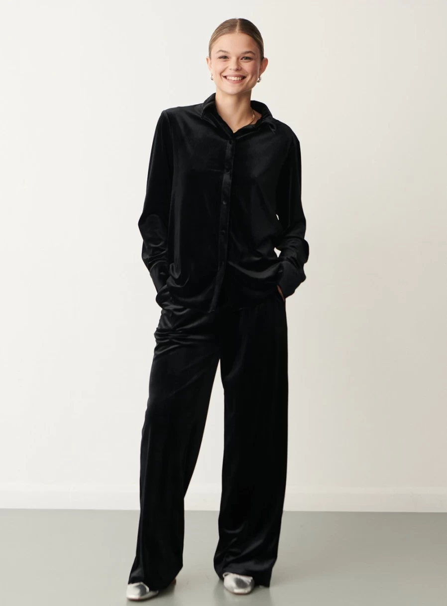 Finery Women's Black Penelope Shirt - Stylish Casual Top for Women